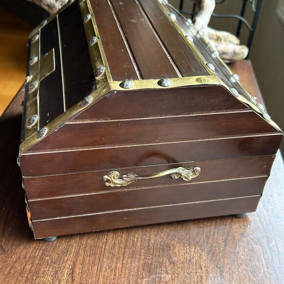 Vintage Treasure Chest Jewelry Box Japan red lining in drawer - Picture 7 of 15